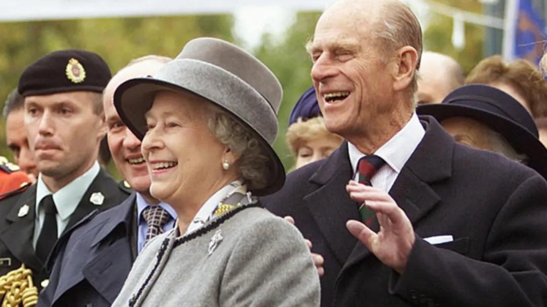 留下了一个巨大的空洞英王室首度披露女王现状