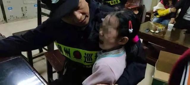 柳州热闹“歌圩”盛会秒变“大型丢娃现场”，警务人员忙得团团转休闲区蓝鸢梦想 - Www.slyday.coM