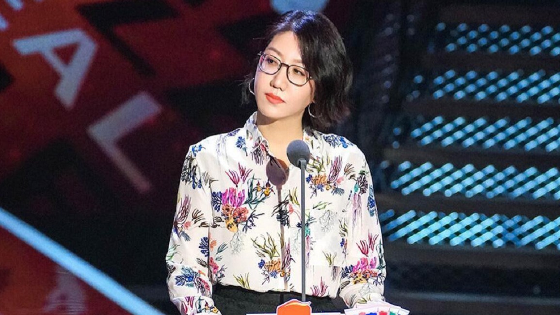 在娱乐圈杀疯了的易立竞怎么被弹幕怼成这样