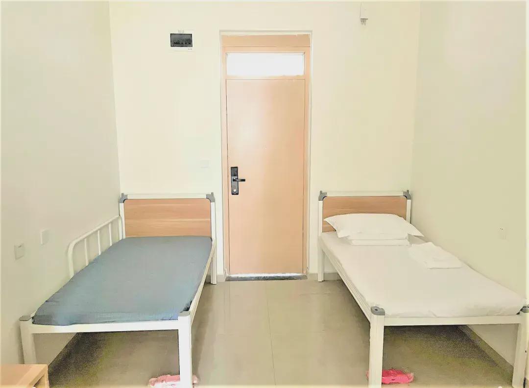 成都新晋网红打卡地来了大运村b区12幢建筑竣工食堂已对学生开放