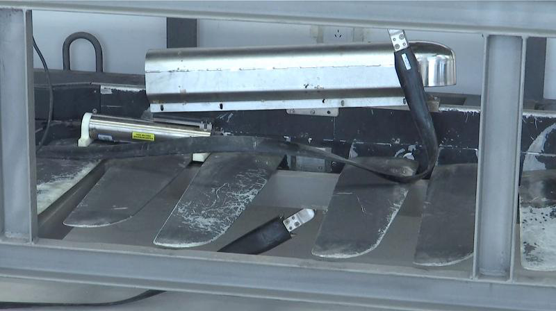 中国渔民捞获黑色奇怪物体，专家：境外间谍窃密装置休闲区蓝鸢梦想 - Www.slyday.coM