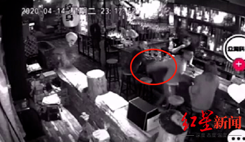 男子搭讪遭拒刺死女大学生案明日二审开庭，家属：望维持死刑休闲区蓝鸢梦想 - Www.slyday.coM