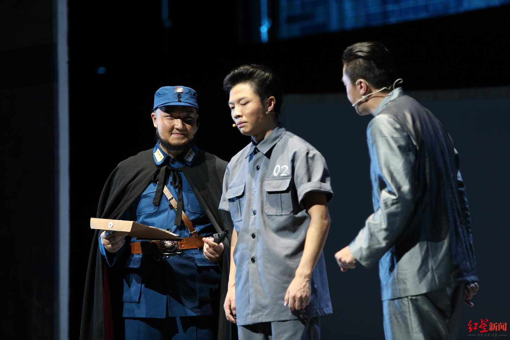 据主办单位介绍,2019年革命历史话剧《芙蓉花红》一经首演便受到社会