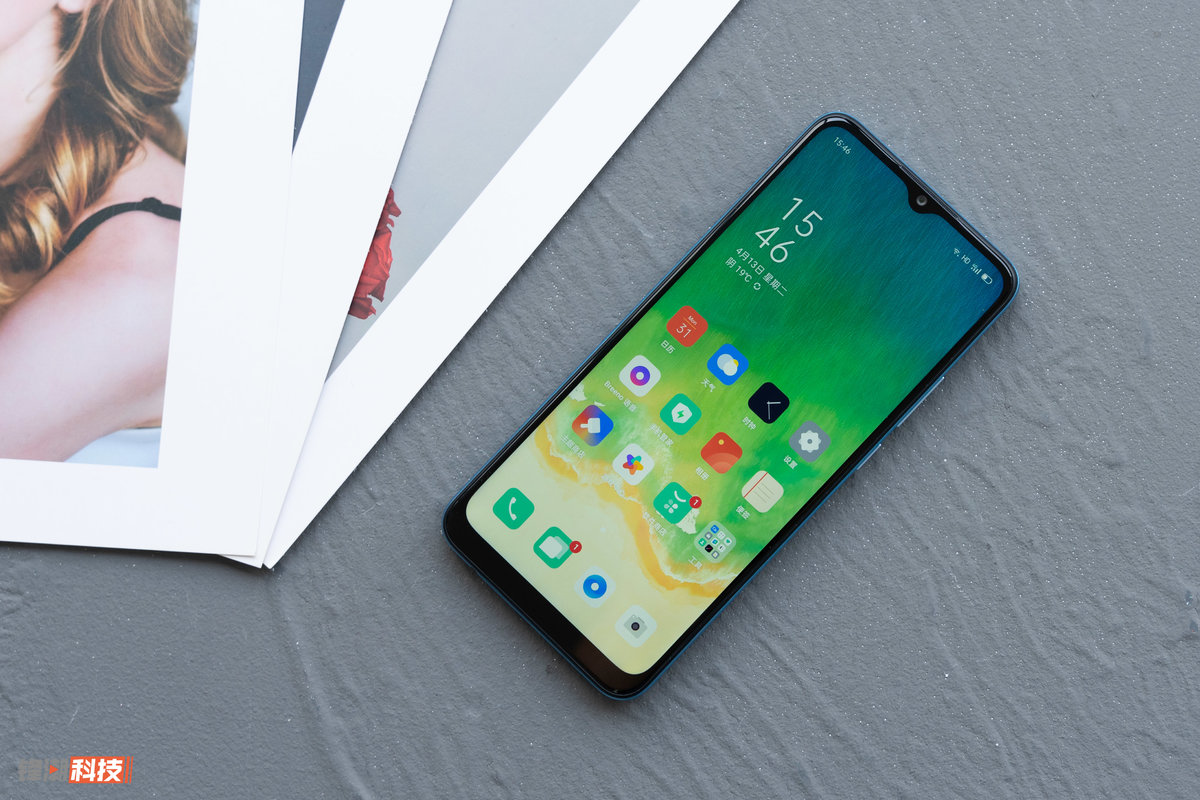 oppo a35图赏:手感出色超长续航的千元真香机