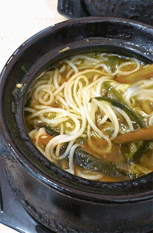 越吃越上瘾鲜麻过瘾的藤椒米线一口戒不掉的味道