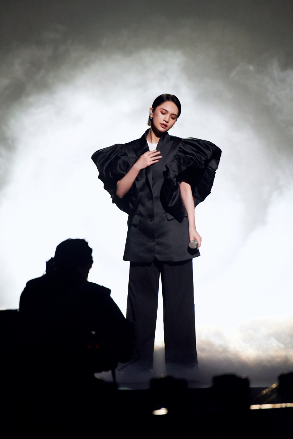 杨丞琳:《乘风破浪的姐姐2》让我更懂什么是团魂