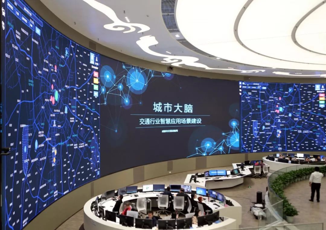 目前,"城市大脑"正在规划建设人工智能平台,区块链基础平台,城市信息