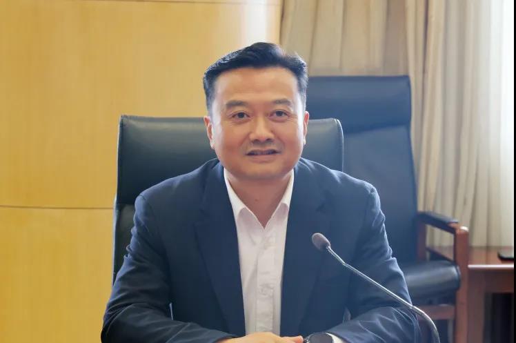 副院长何强,张雅萍,天台县委副书记,县长崔波,台州市卫健委副主任郑贞