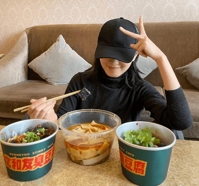 万茜晒出一周午餐,荤素搭配不重样,网友不淡定:看饿了,求蹭饭