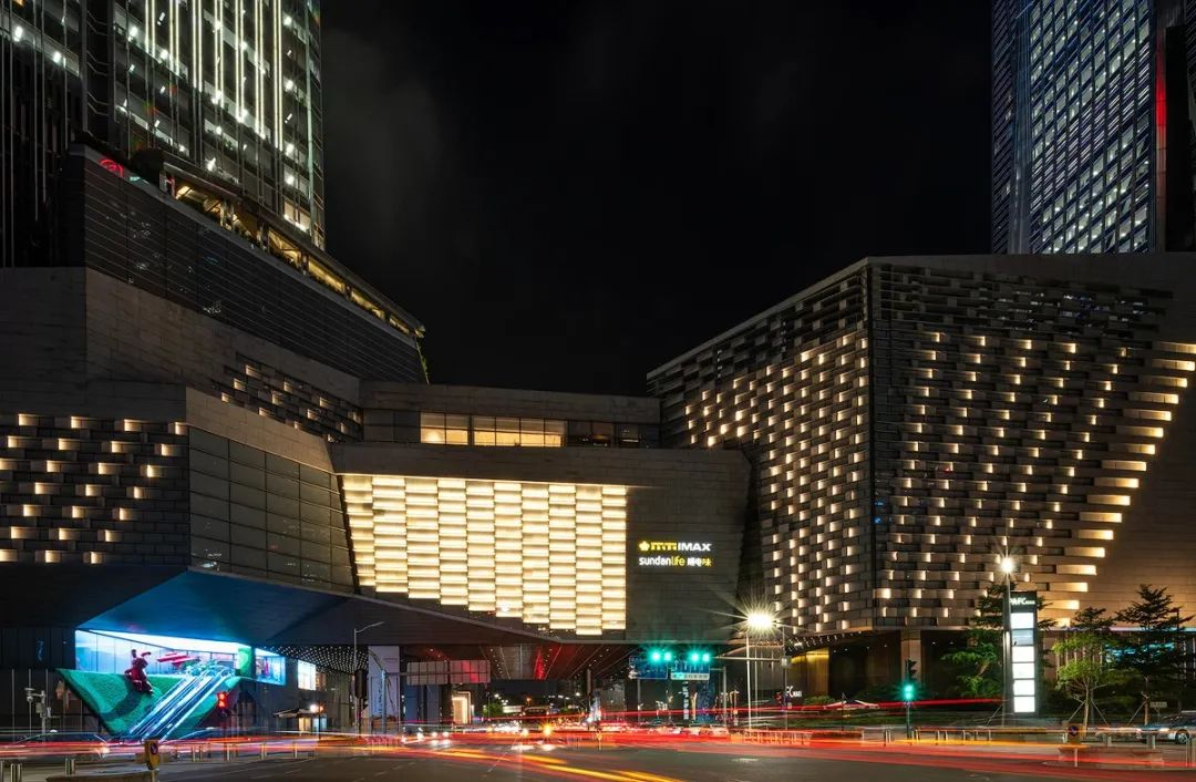 点亮深圳pafcmall8层露台灯光装置亮灯仪式盛大启幕