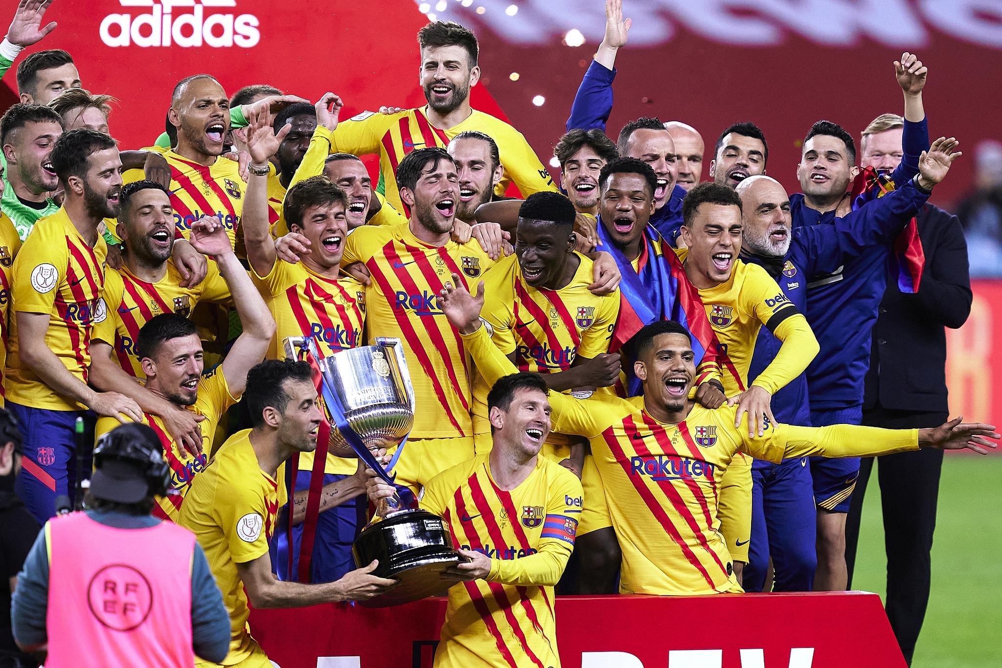 体坛联播｜巴萨夺第31座国王杯冠军，弗里克宣布告别拜仁休闲区蓝鸢梦想 - Www.slyday.coM