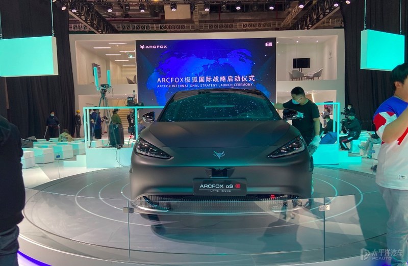 2021上海车展极狐阿尔法s华为hi版亮相