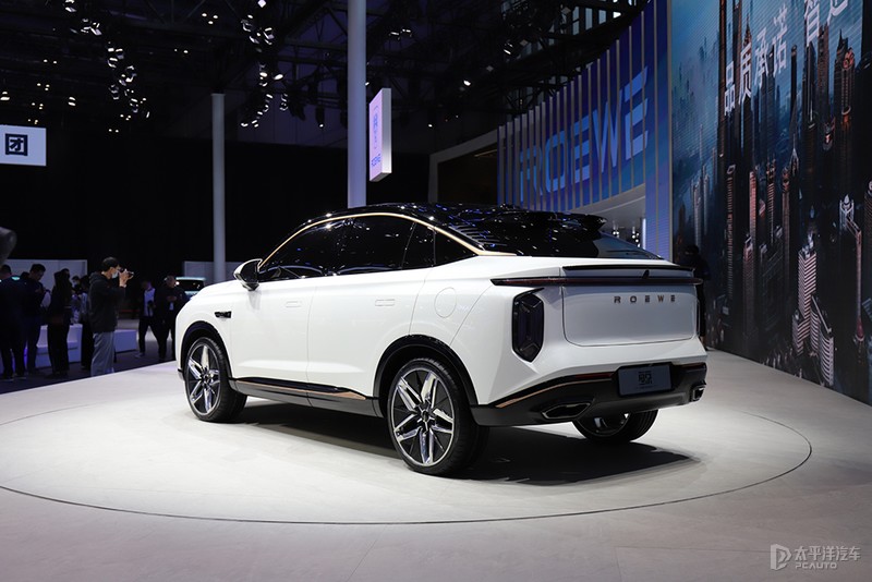 2021上海车展荣威鲸亮相