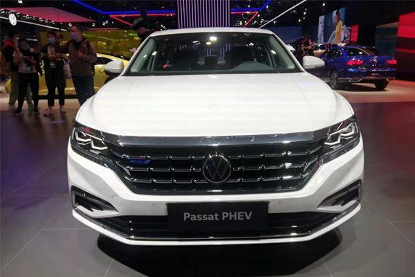 又加长了?2021上海车展实拍新款帕萨特phev
