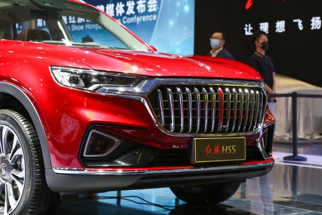 2021上海车展实拍:质感升级气场更强 红旗hs5红色力量版实拍