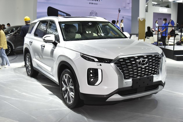 上海车展现代展台的帕里斯帝可以说是今年最有性价比的进口中大型suv