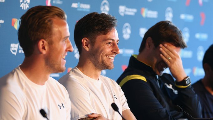 瑞安-梅森将担任热刺代理教练,他的年纪比洛里小5岁