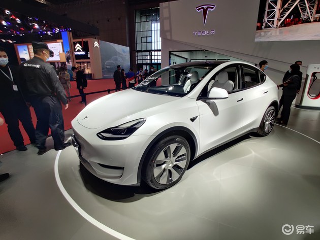 2021上海车展:搭载白色内饰中国制造model y亮相