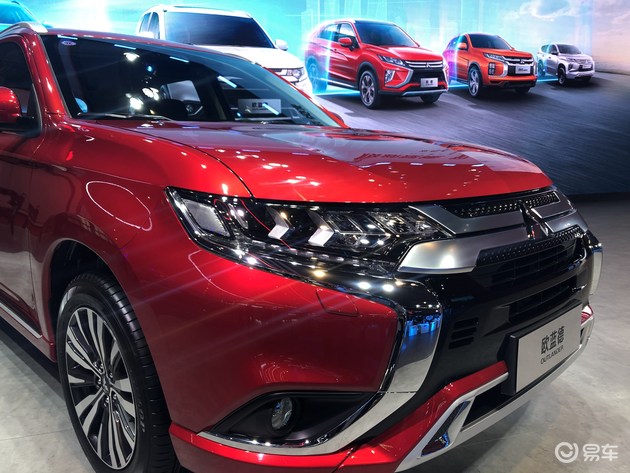 欧蓝德舒享版7座车型在外观方面和内饰装饰有小幅度调整,将suv车型