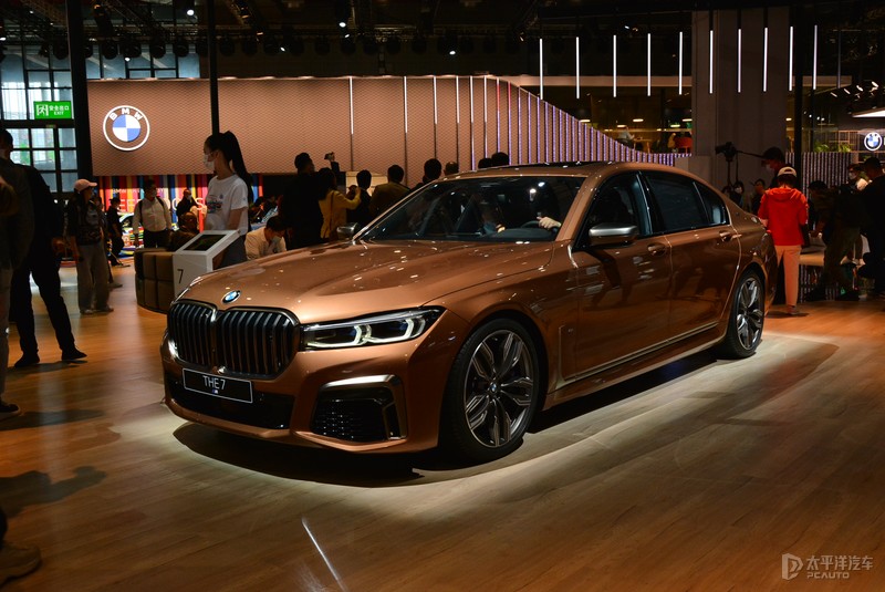 2021上海车展:宝马m760li xdrive亮相
