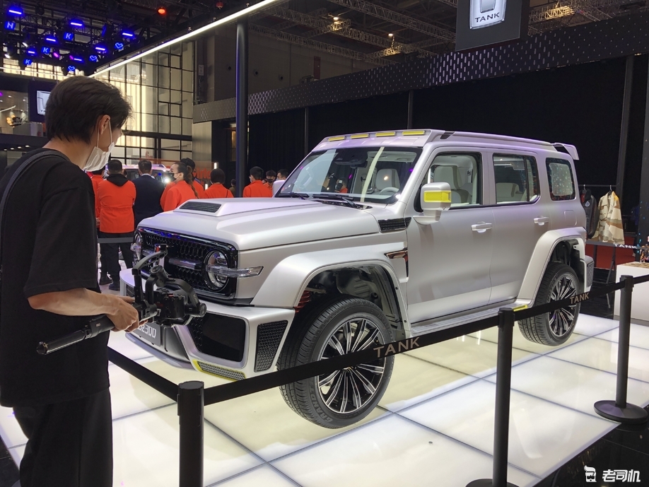 2021上海车展:坦克300超境汽车改装版(赛博朋克)亮相-新浪汽车