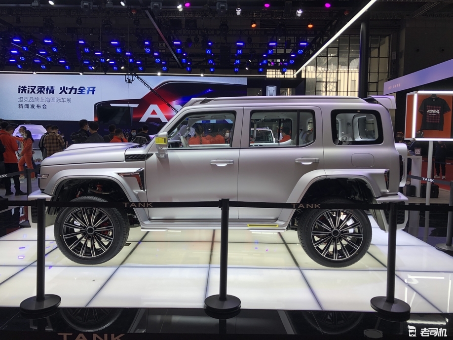 2021上海车展:坦克300超境汽车改装版(赛博朋克)亮相-新浪汽车
