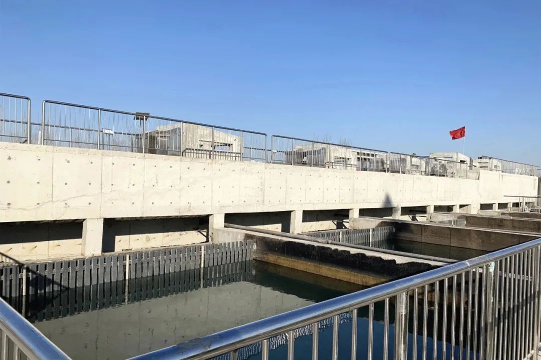 看这座“未来之城”！大规模建设全面提速，来跟记者一起走进“4岁”的雄安新区休闲区蓝鸢梦想 - Www.slyday.coM