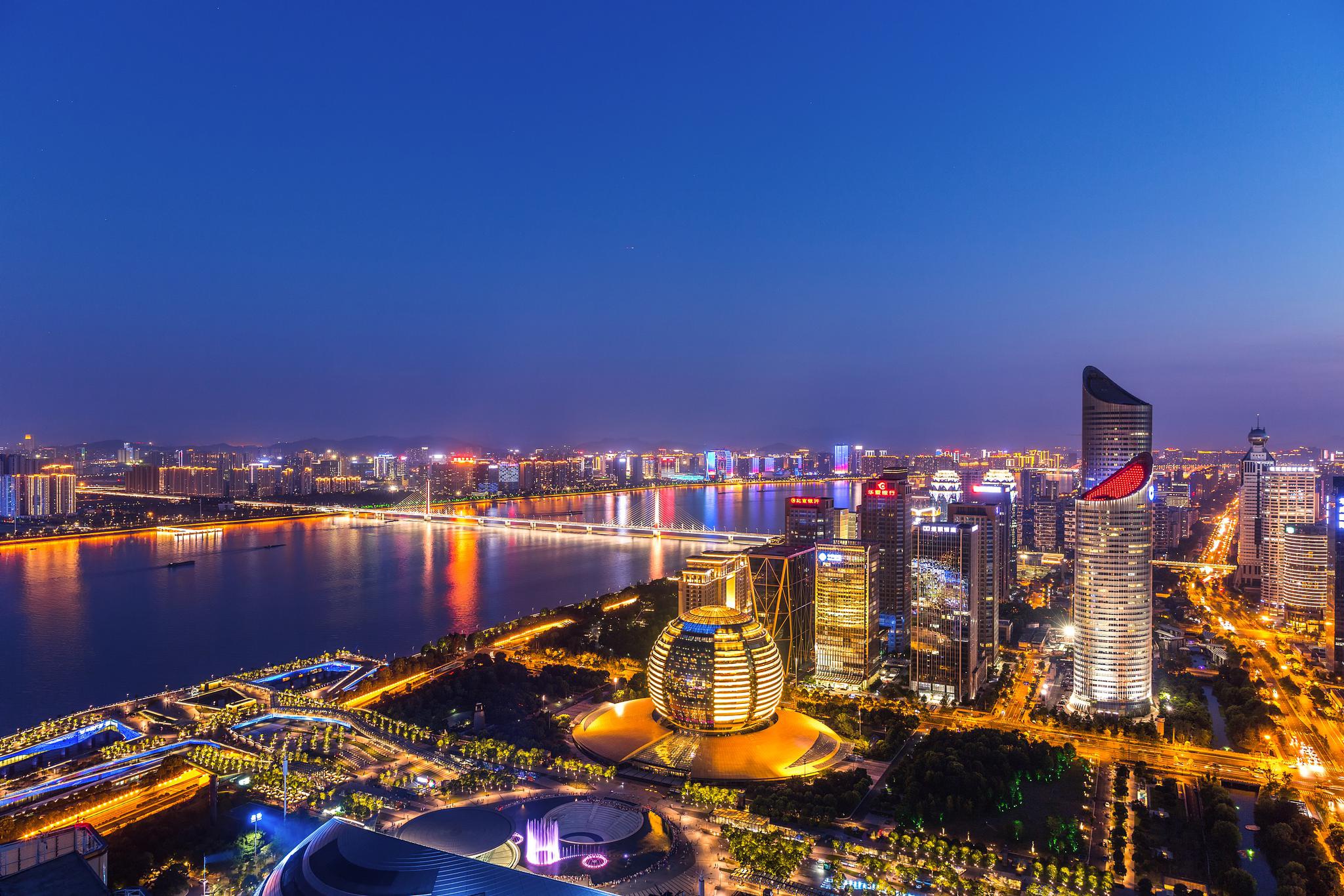 数字化改革突出七个两数智杭州有了清晰路线图