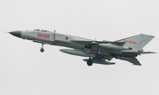 一代名机歼8,自主研发,性能优异,空军和海军都曾大量装备|歼-8|战斗机|歼-8战斗机_新浪新闻