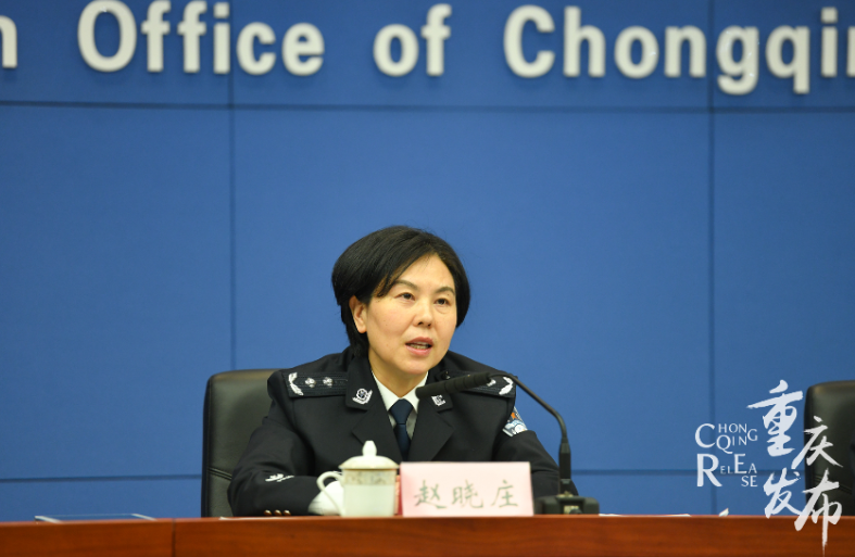 赵晓庄回答记者提问 邹乐 摄