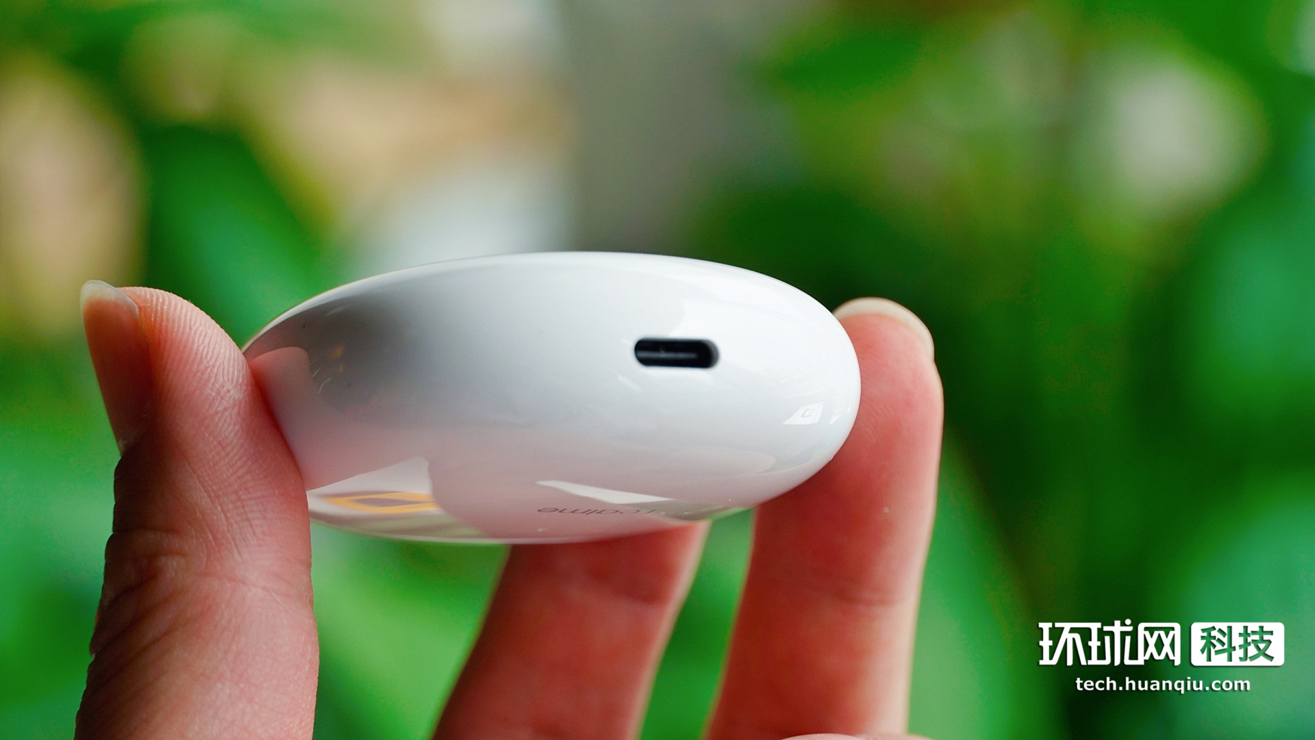 realme真我budsair2开箱造型更圆润加量还减价