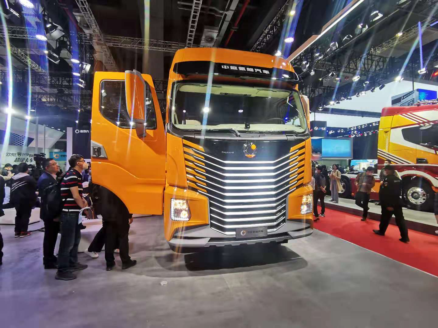 上海国际车展|格罗夫氢能汽车董事长郝义国:商用车行业正加速驶入"