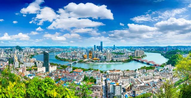 柳州惊奇 |《经济日报》头版头条万字长文赞柳州|柳工|柳州_新浪新闻
