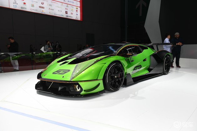 限量40台的赛道版超跑 约等于赛车的兰博基尼essenza scv12
