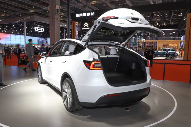 2021上海车展实拍modely可选白色内饰nedc续航594km