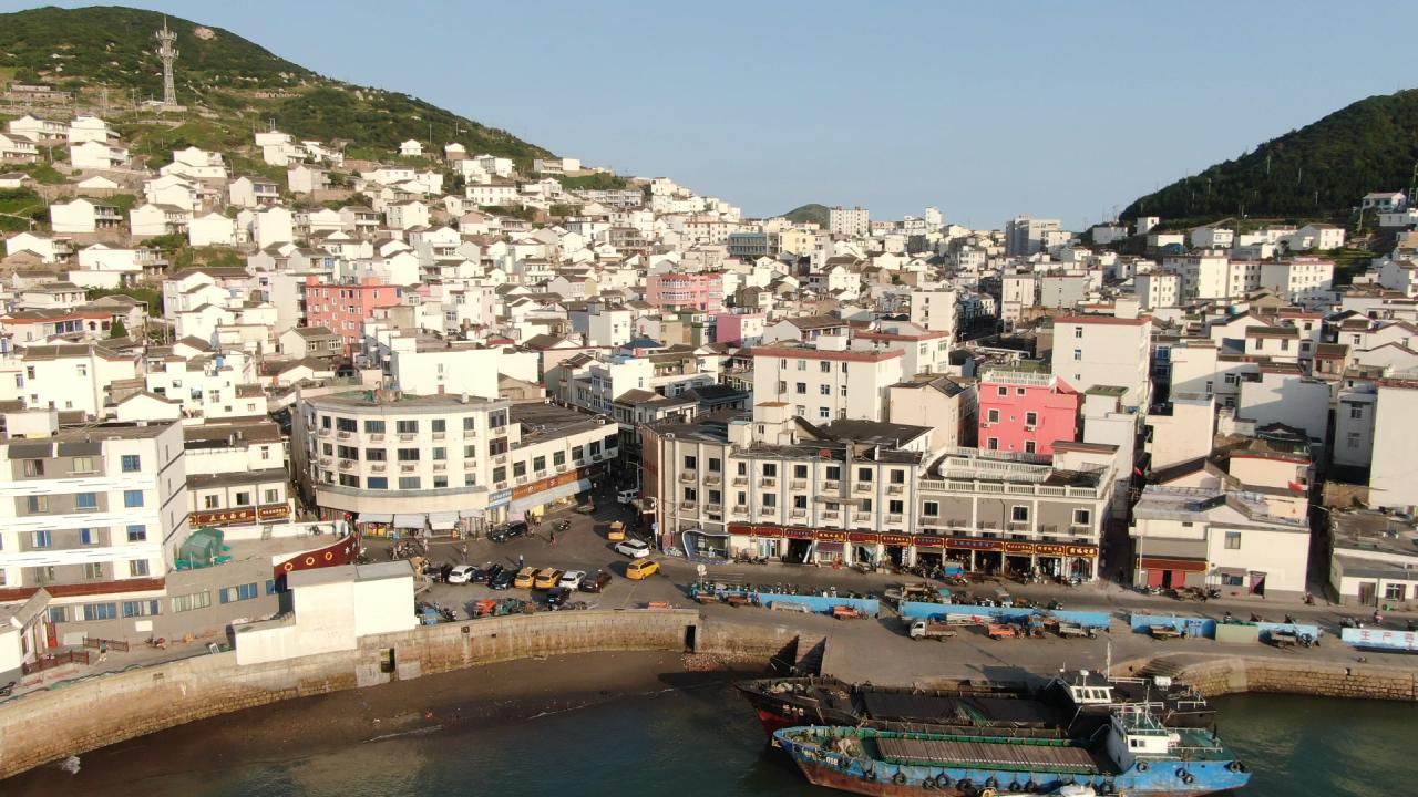 浙江日报丨67让更多人爱上海岛记嵊泗县嵊山镇党委书记郑虎