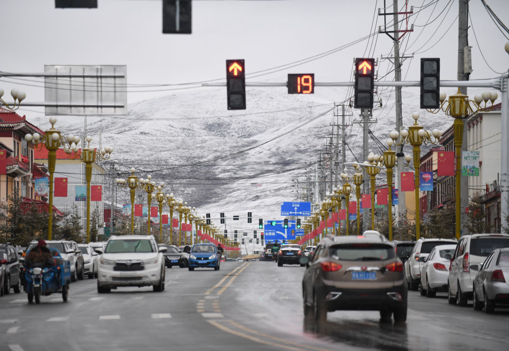 青海果洛迎来降雪|青海|果洛|甘德县_新浪新闻