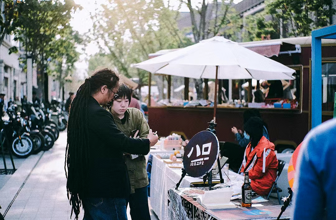 小南湖夜市本周六闪耀济南东城快来这儿逛吃逛吃吧