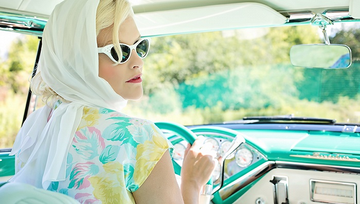 男性马路杀手占到了85学车app却在教育女司机