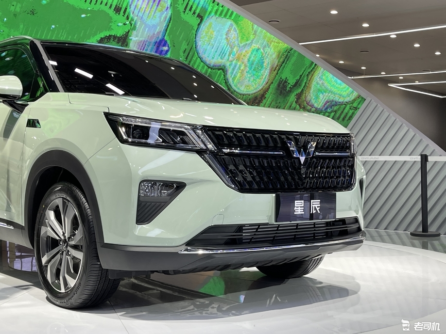 五菱首款银标suv 五菱星辰上海车展实车解析-新浪汽车