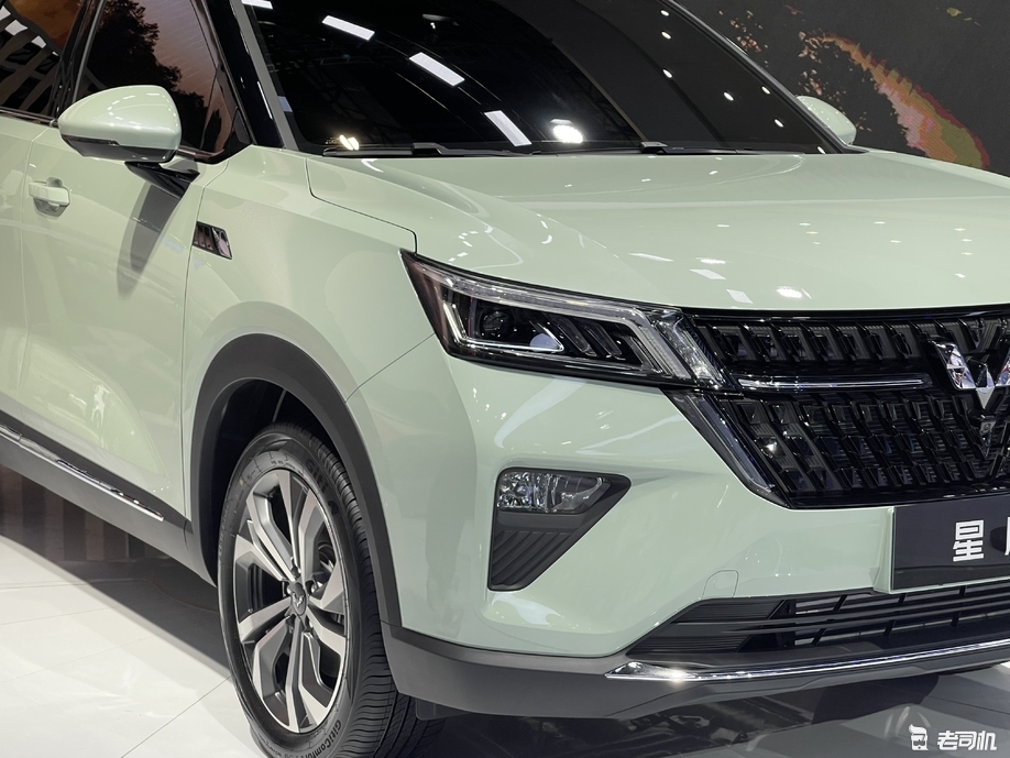 五菱首款银标suv 五菱星辰上海车展实车解析-新浪汽车
