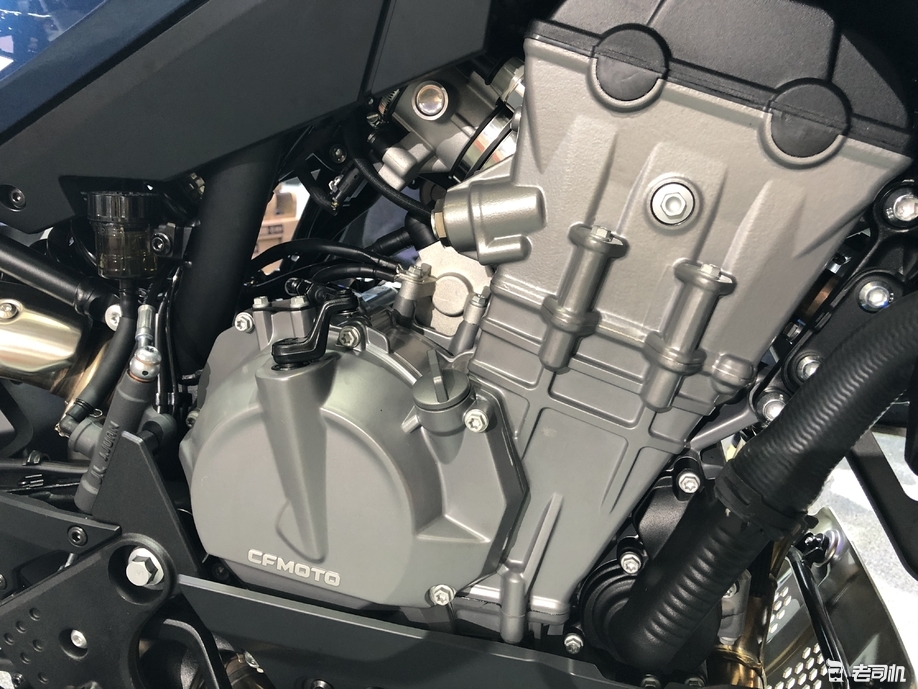 2021上海车展春风cfmoto800mt首次亮相