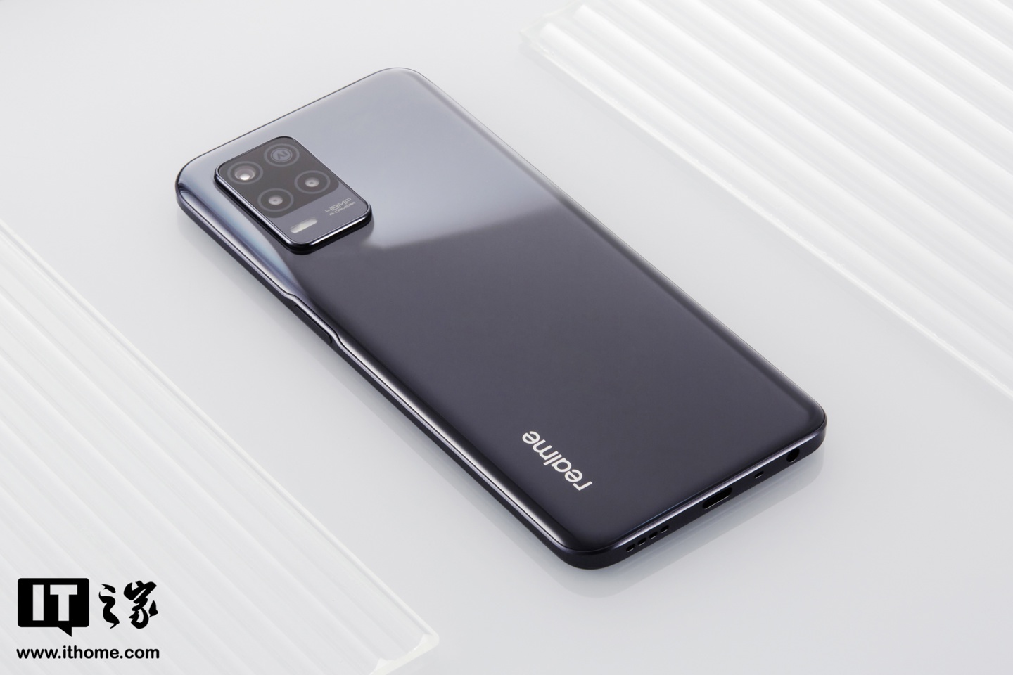 it之家开箱realme真我v13图赏大电池千元5g机