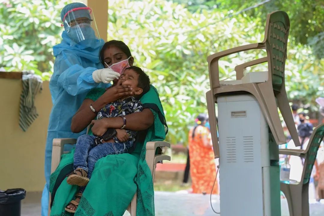 印度一家人的抗疫生活大楼内15分钟确诊一例小孩一年出门2次