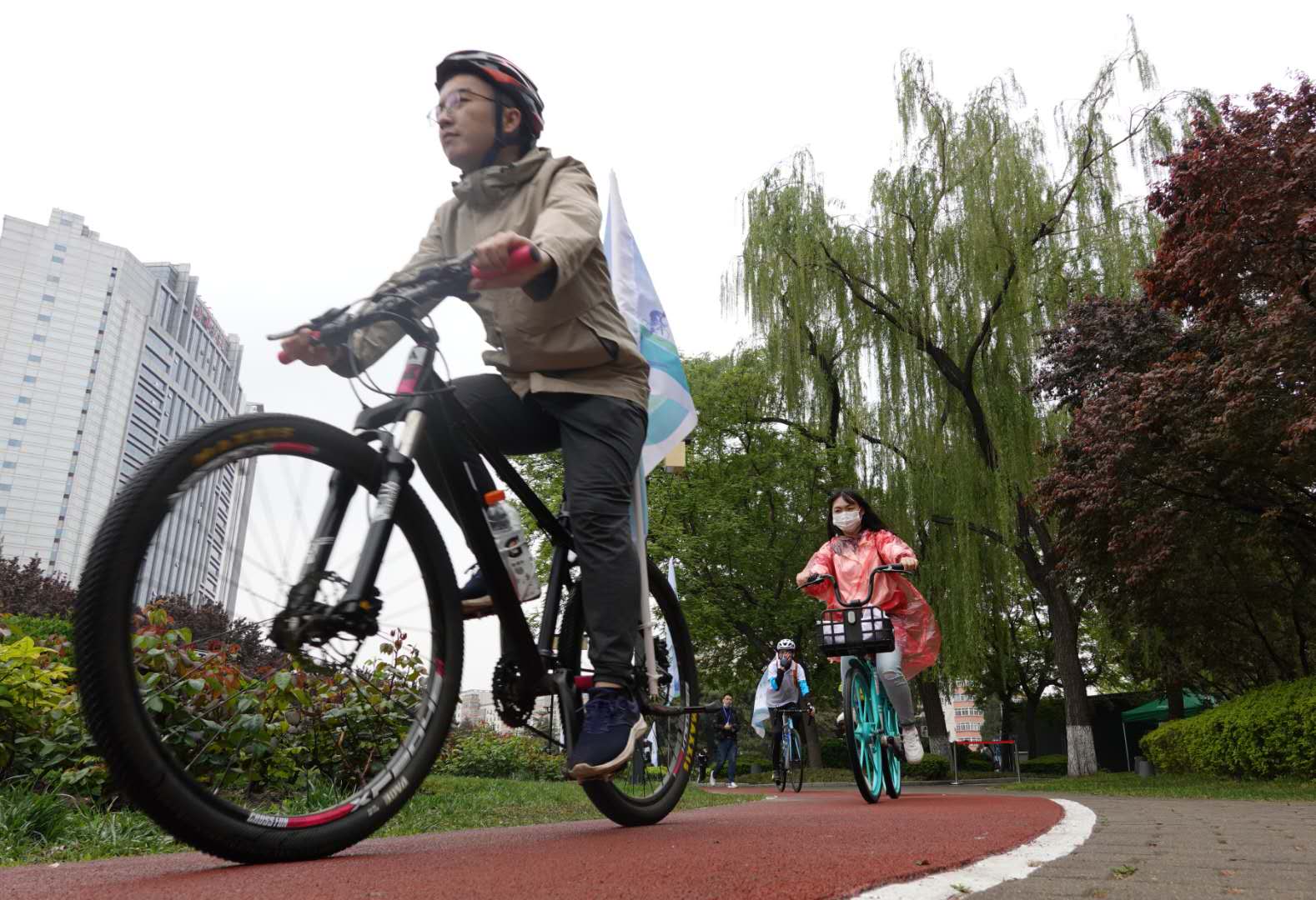 骑行刷起来 北京二环路全线自行车道6月底完成优化改造 手机新浪网