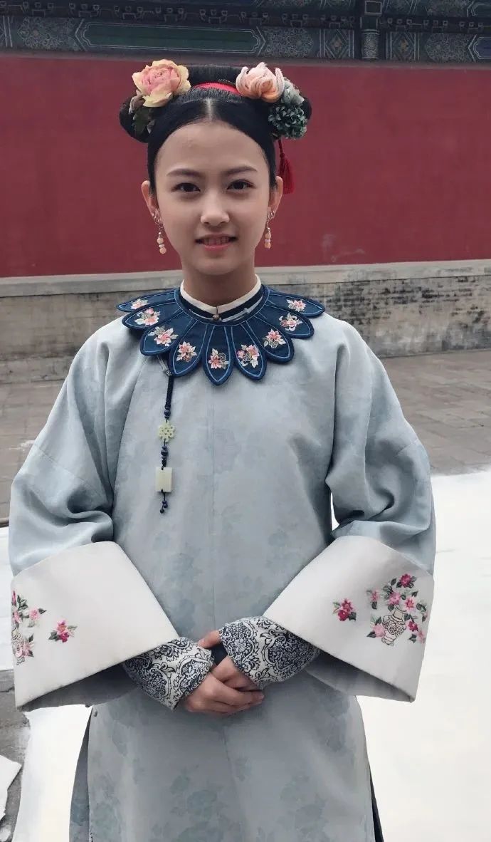 北电也审美降级了？前10名共用一张脸，开学合照怕是要一键消消乐…休闲区蓝鸢梦想 - Www.slyday.coM