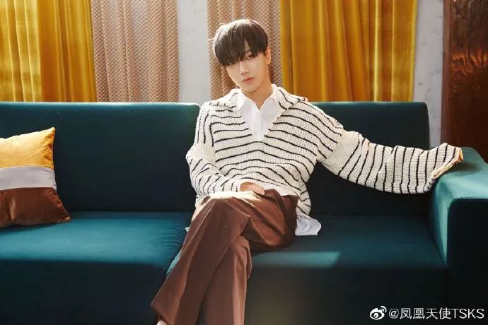 新闻 0421 李钟硕将出演 Big Mouth 等更多资讯 艺声 李钟硕 新浪新闻