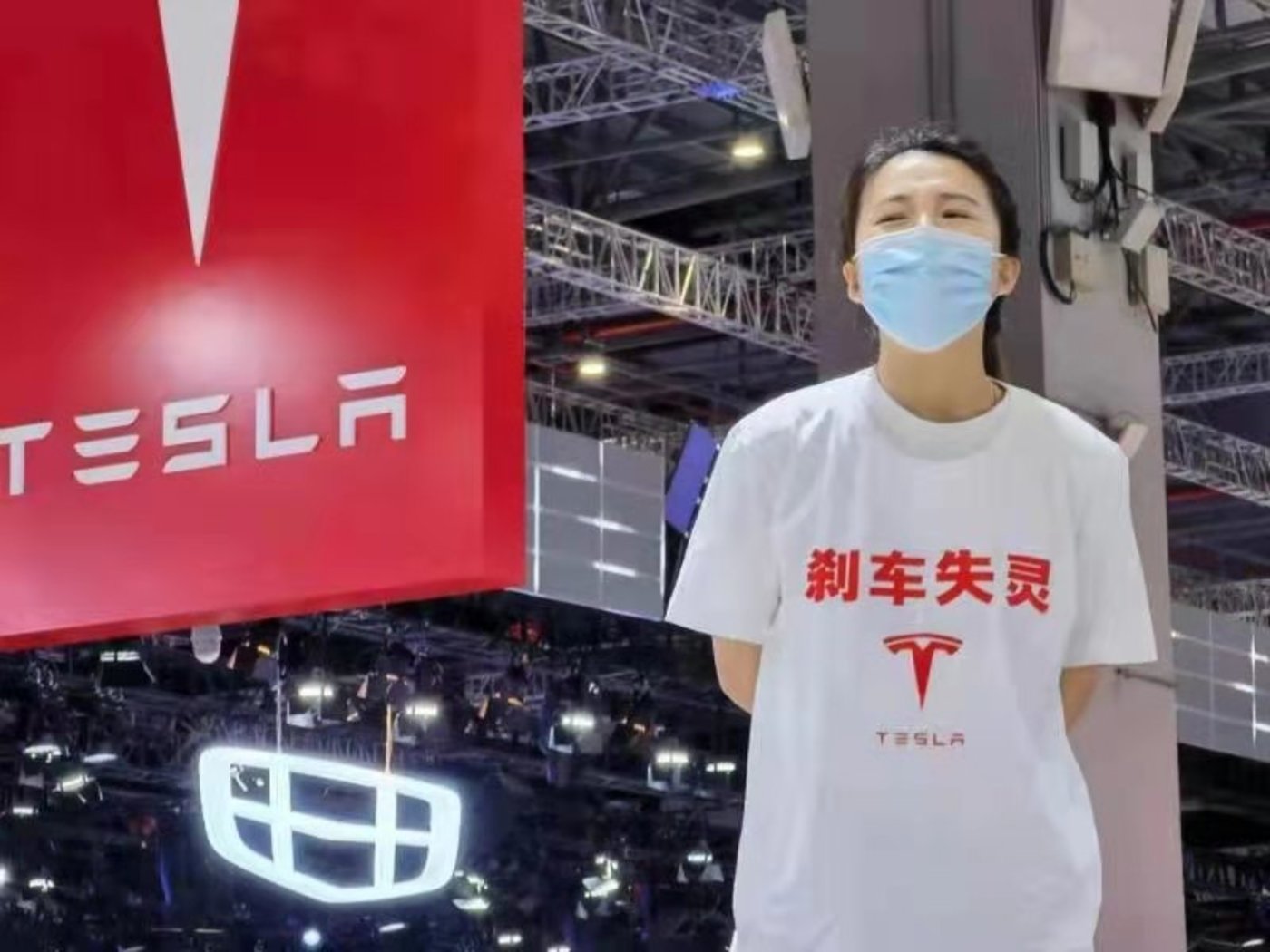 特斯拉维权事件最新进展:愿意提供事发前半小时车辆数据