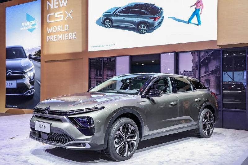 拿出20年前注册的凡尔赛车名东风雪铁龙产品全面焕新