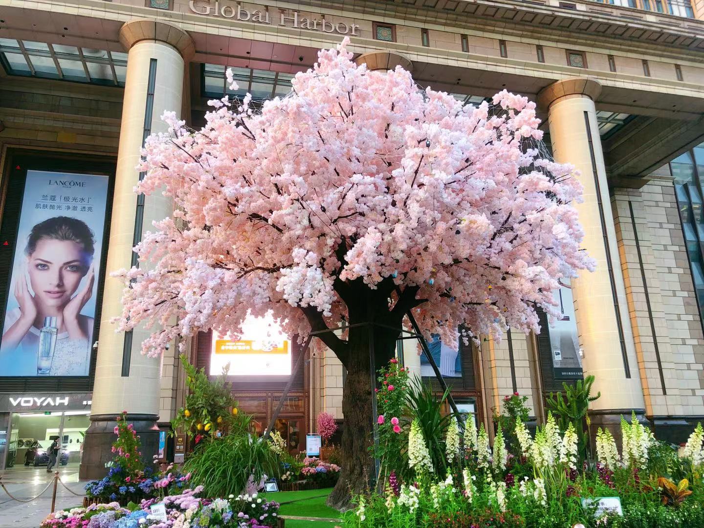 樱花季已落幕魔都这家商场栽下巨型樱花树办起了古风花朝盛会附视频